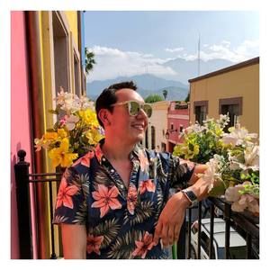 Meet your Posher, Rogelio